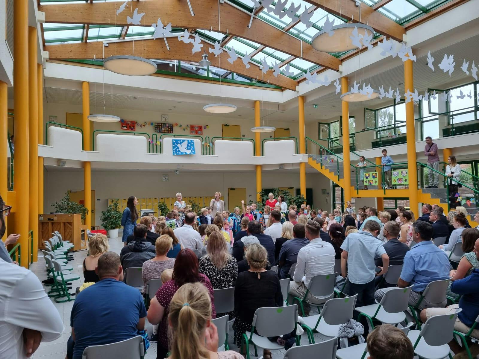 Einschulungsfeier in der Aula